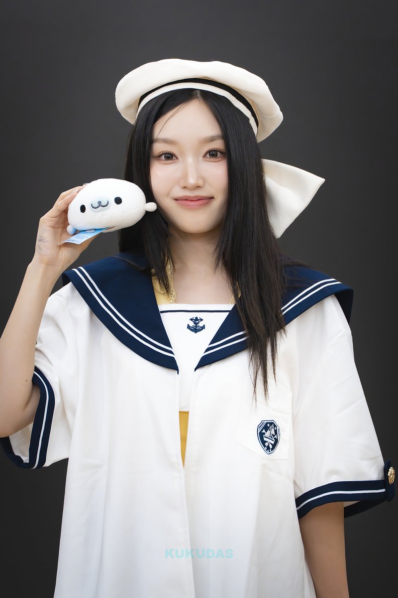 kukudas_5b's tweet photo. 260912 고원 팬사인회 🍍🦋
#GoWon #고원 #LOOΠΔ https://t.co/7DZ4MksMvK