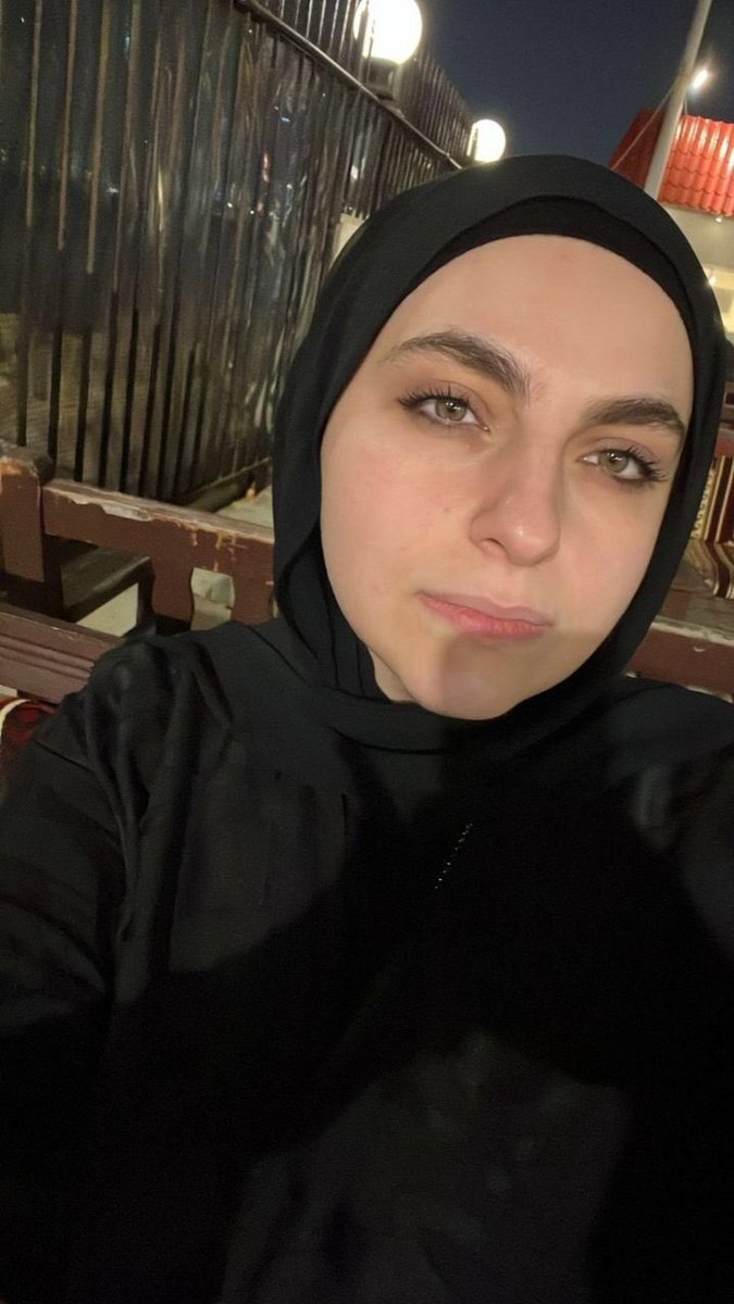 El_Fahal_25's tweet photo. من الخاص رايكم بالحجاب النجس ولا بدونه؟! https://t.co/EvguM1gKOV