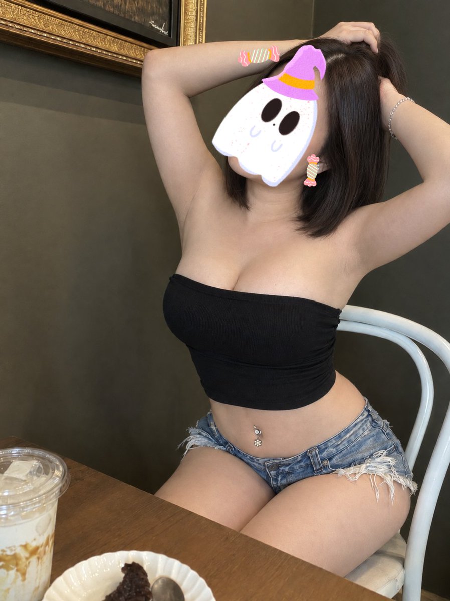 Kimura_xx56's tweet photo. ขา (แว่น) เขาเอาหู หรือพาดไหล่คะ 😜 https://t.co/0ICRQno07o