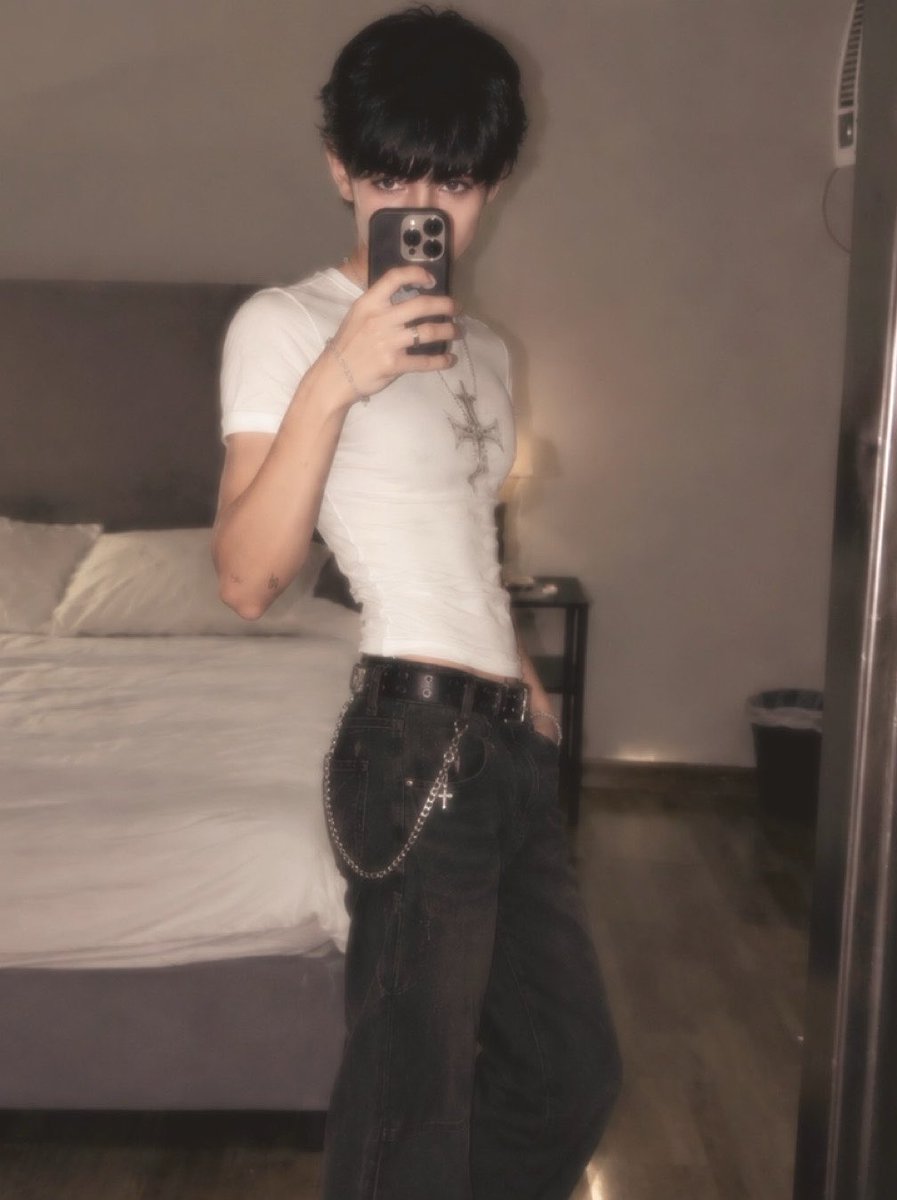 L22Lji's tweet photo. احس اشتقت للنادي 🥺☹️ https://t.co/JSfCDIMP2L