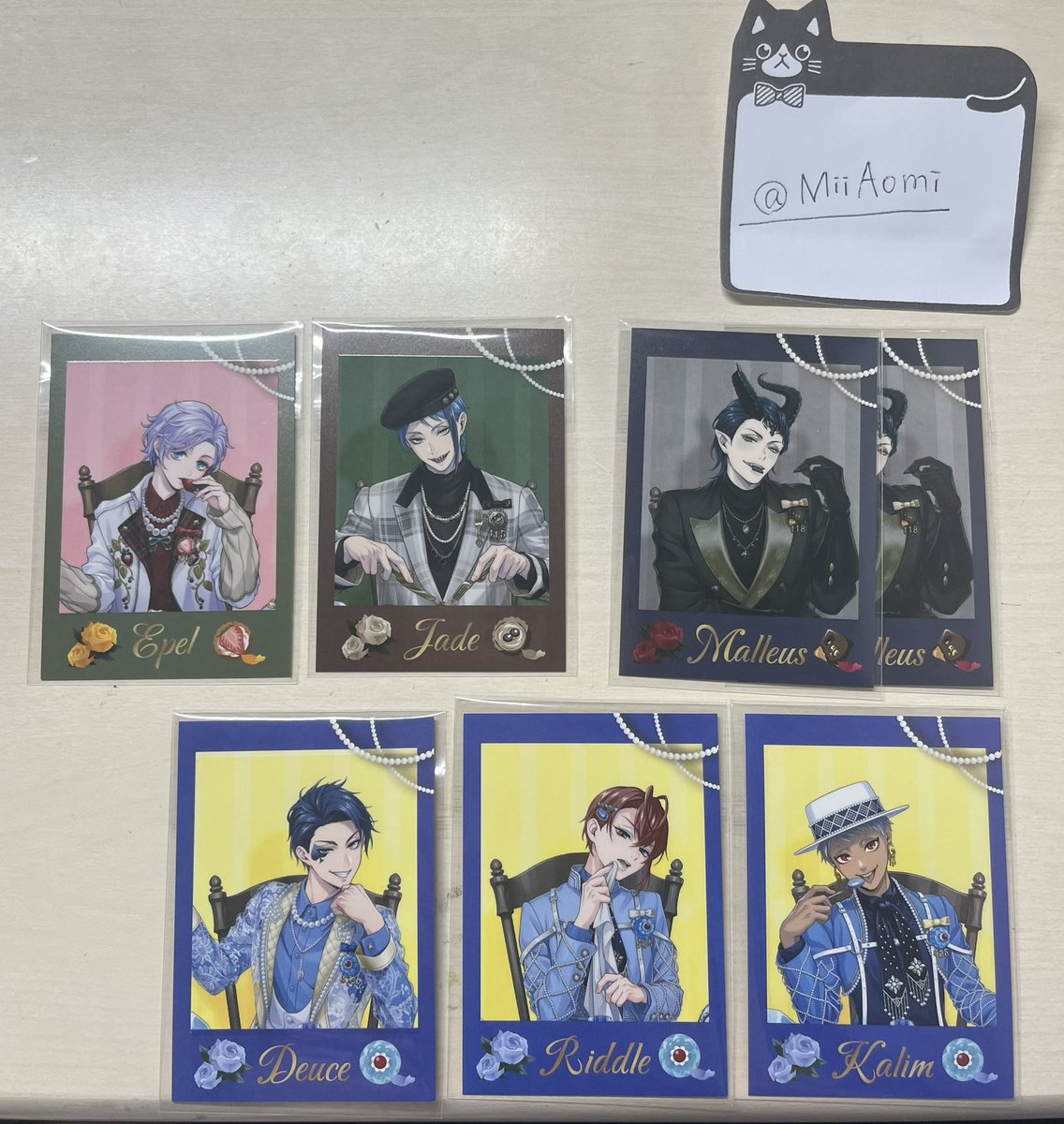 MiiAomi's tweet photo. 【交換】 ツイステ ボンボニエール ランダムカード

��➡️ 画像1枚目

求➡️ セベク (画像2枚目)

郵送or都内手渡し https://t.co/qdTiIKlodS