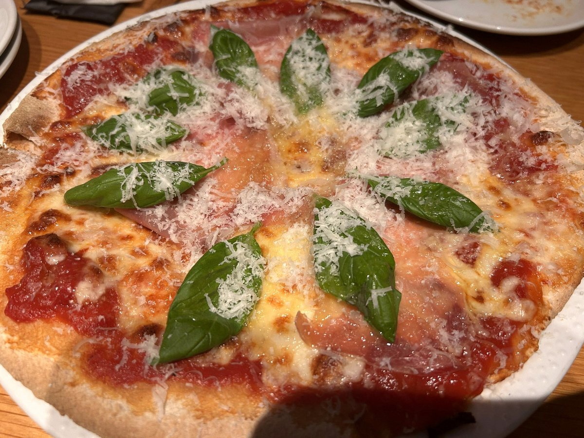 himacha22648066's tweet photo. 行こうと思ってたイタリアン、今日だけディナーのみ営業でしょんぼり　行きたかったラーメン屋さんも時間的にアウト　気になってた冷やし中華屋さんもランチ終了　ポイントカードがもう少しで貯まるカフェにGO https://t.co/oc8Dzi6qRZ