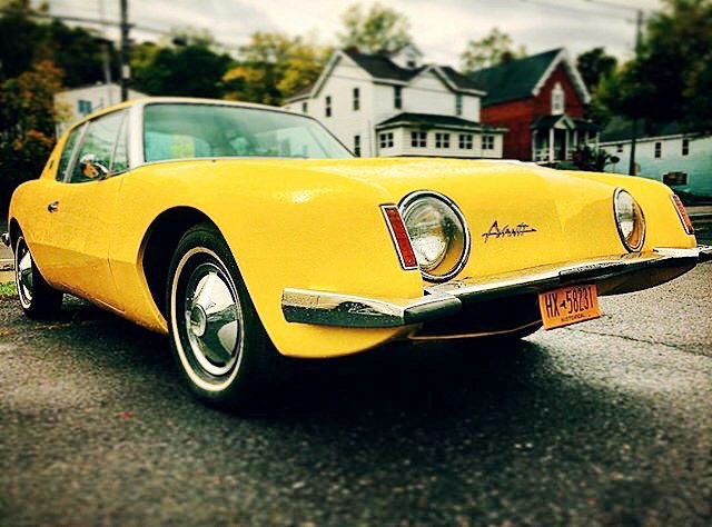 NathanielPsp's tweet photo. The Yellow Series: a rare 1963 model in striking Yellow. https://t.co/CFfqJU01Zn