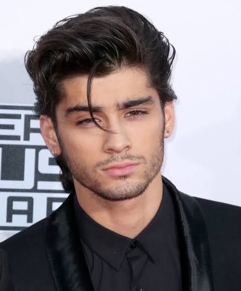 prettyheemi's tweet photo. annem evde Türk malı zayn malik var demiştir https://t.co/xpD7ujoolO