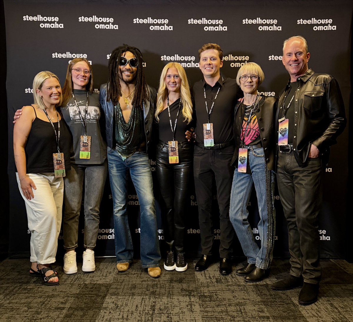 uscgatsby's tweet photo. Thank you, Lenny. You absolutely ROCKED last night. ⭐️⭐️⭐️⭐️⭐️ We love you, man. ❤️ Peace always…✌️✌️✌️✌️@LennyKravitz @SteelhouseOmaha #letloverule https://t.co/xvqUJVt97N