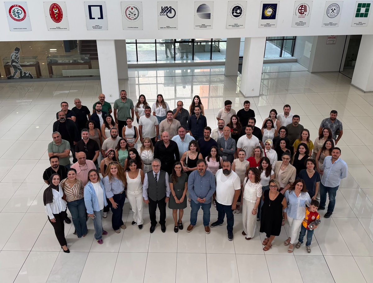 meslektasa's tweet photo. HEP BİRLİKTE MÜCADELEYE DEVAM !
Özgür ve Bağımsız Avukatlar Grubu’nun
Bursa Barosu Başkan Adayı Av. Aslı Evke Yetkin!

Birlikte güçlüyüz, birlikte kazanacağız!

#AslıEvkeYetkin #BursaBarosu #ÖzgürBağımsızAvukatlarGrubu #MeslektaştanMeslektaşa

https://t.co/oCf29Wbopw https://t.co/GWD3pkE7rW