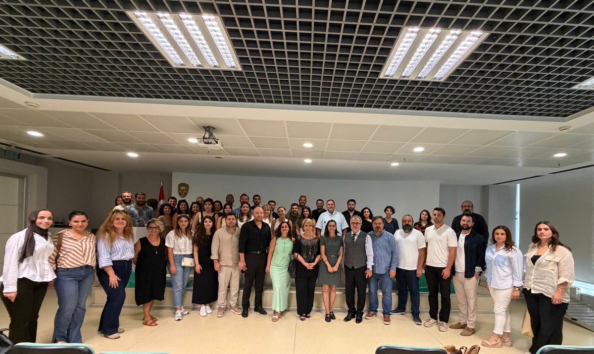 meslektasa's tweet photo. HEP BİRLİKTE MÜCADELEYE DEVAM !
Özgür ve Bağımsız Avukatlar Grubu’nun
Bursa Barosu Başkan Adayı Av. Aslı Evke Yetkin!

Birlikte güçlüyüz, birlikte kazanacağız!

#AslıEvkeYetkin #BursaBarosu #ÖzgürBağımsızAvukatlarGrubu #MeslektaştanMeslektaşa

https://t.co/oCf29Wbopw https://t.co/GWD3pkE7rW