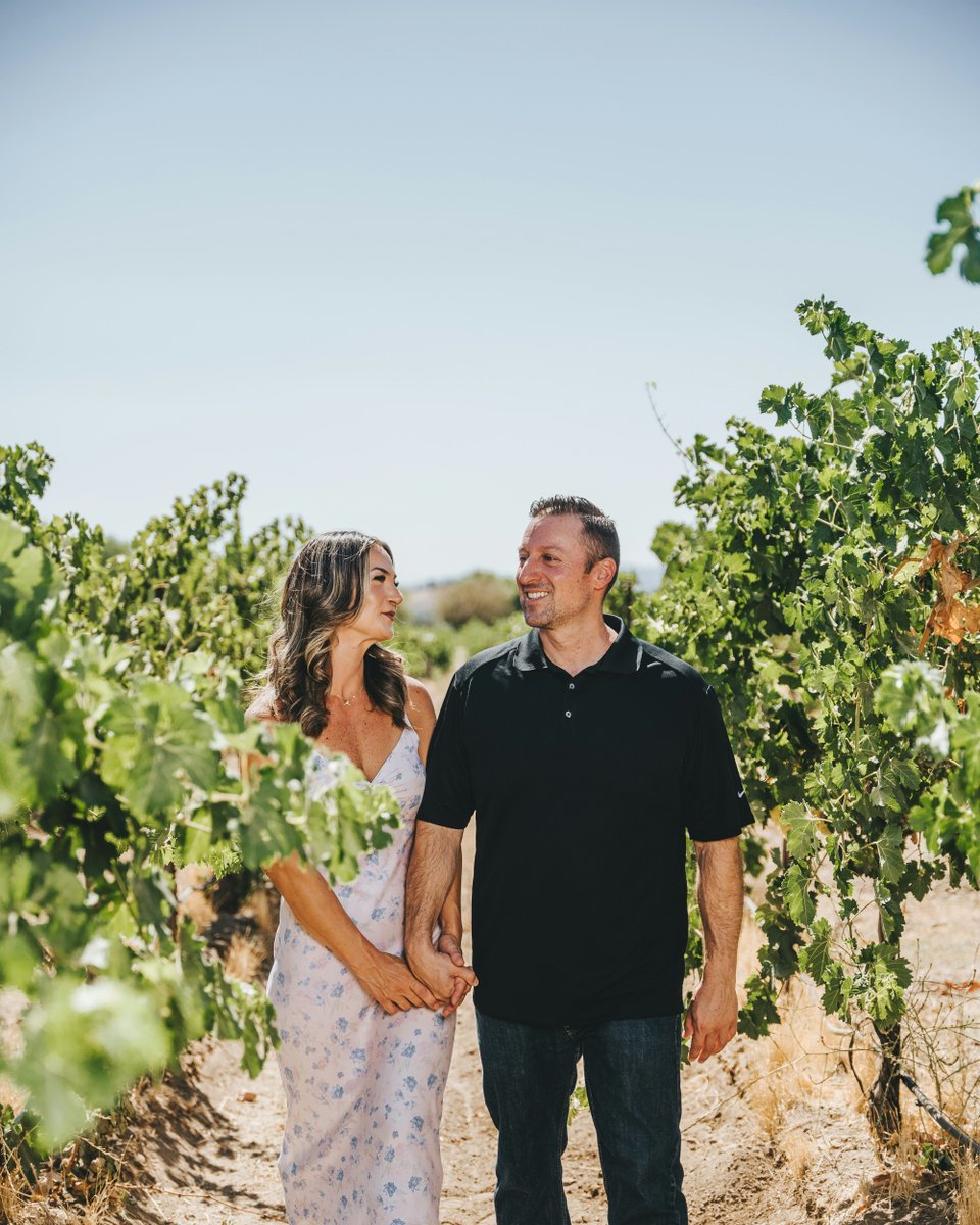 Visit_Palmdale's tweet photo. Plan a Fall stroll through the vineyards at Agua Dulce Winery, located on 90 sprawling acres near Palmdale. Home to award-winning wines, discover one of LA County's premiere winegrowers - just a short drive from the city. 

#Winery #VineyardTour #VisitPalmdale #AguaDulceWinery https://t.co/bI682N6LzR