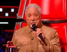 martinmother1's tweet photo. Even Sir Tom knows “ Over here only women have fannies… it’s a vagina”. #TheVoice https://t.co/n3tluXTKWP