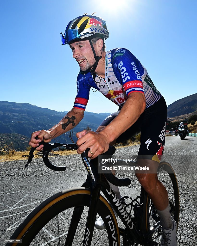 crna_risa's tweet photo. PRIMOŽ one man army ROGLIČ ! 💖 His team RBH didn't belive in him even before the start. But he came to this Vuelta full of  stubbornness,determination and tenacity, he fought like a lion to his very last ounce of strength. Immensely proud and happy for him. 🦁💖👑🤘👏💪 https://t.co/tct9lOxtkm