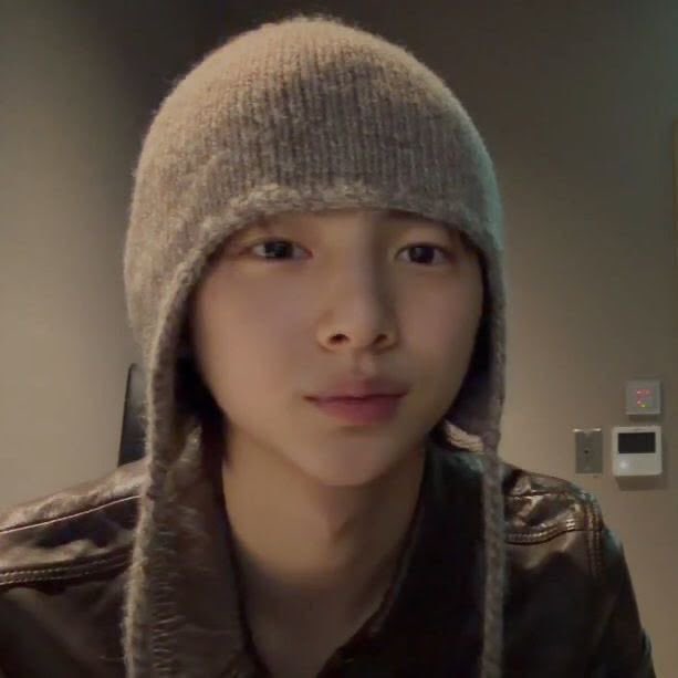 Marboiiyeah's tweet photo. welcome back i miss you so much 😭😭😭😭😭😭🫂🫂🫂🫂🫂🫂🫂🫂🫂🫂🫂🫂🫂🤍🤍🤍🤍🤍🤍🤍🤍🤍🤍🤍🤍🤍🤍🤍 https://t.co/ZPmfmeyitV