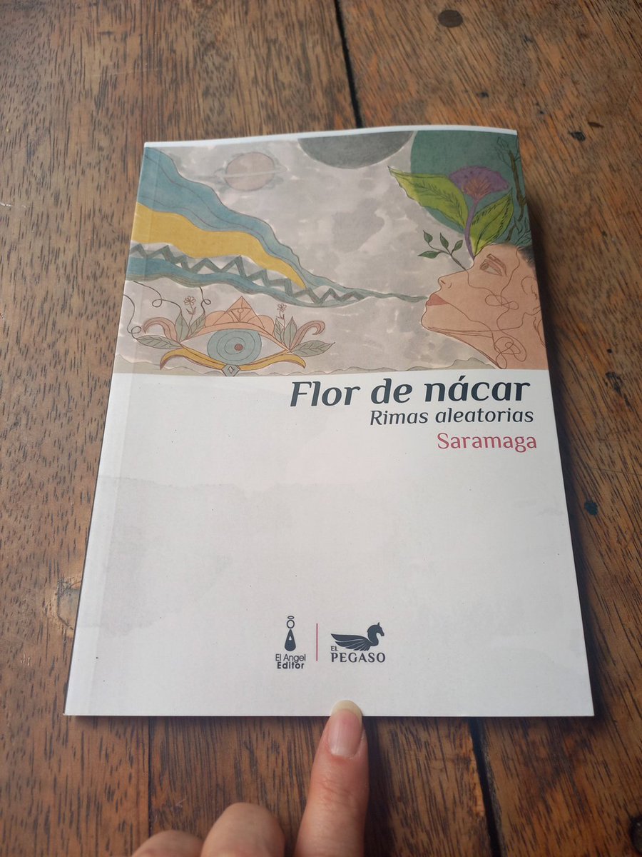Man__ena__'s tweet photo. Hoy fui al lanzamiento del poemario de mi amada @SaraEnLineaEC 
Una joya realmente. https://t.co/kKRdrGJNlA