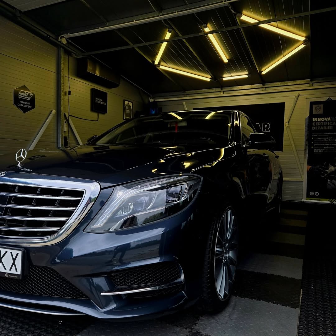 WinnieYslad3c's tweet photo. Mercedes S-klasy przeszedł kompleksową korektę lakieru, zabezpieczenie ceramiczne i detailing wnętrza. Efekt? Blask, głębia koloru i wnętrze jak nowe. Skontaktuj się z nami: 603820202, Żukowo, Armii Krajowej 29. https://t.co/0PbB63SMKA