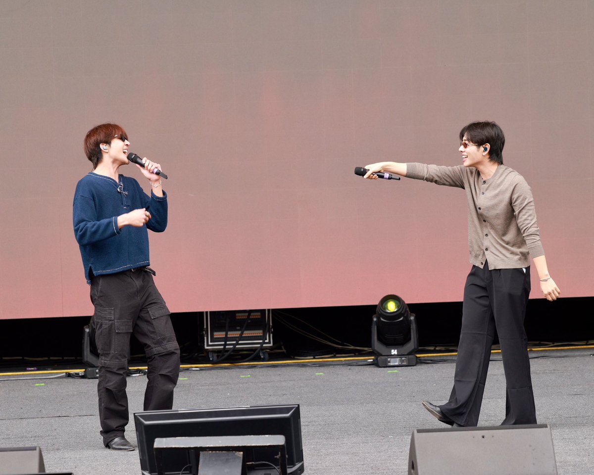 GMMTV's tweet photo. Rehearsals are done! We’re all ready to have some fun with our Peru fans. See you soon!

#OLFDreamOninPeru
#GMMTV https://t.co/x1G2SSy7Jo