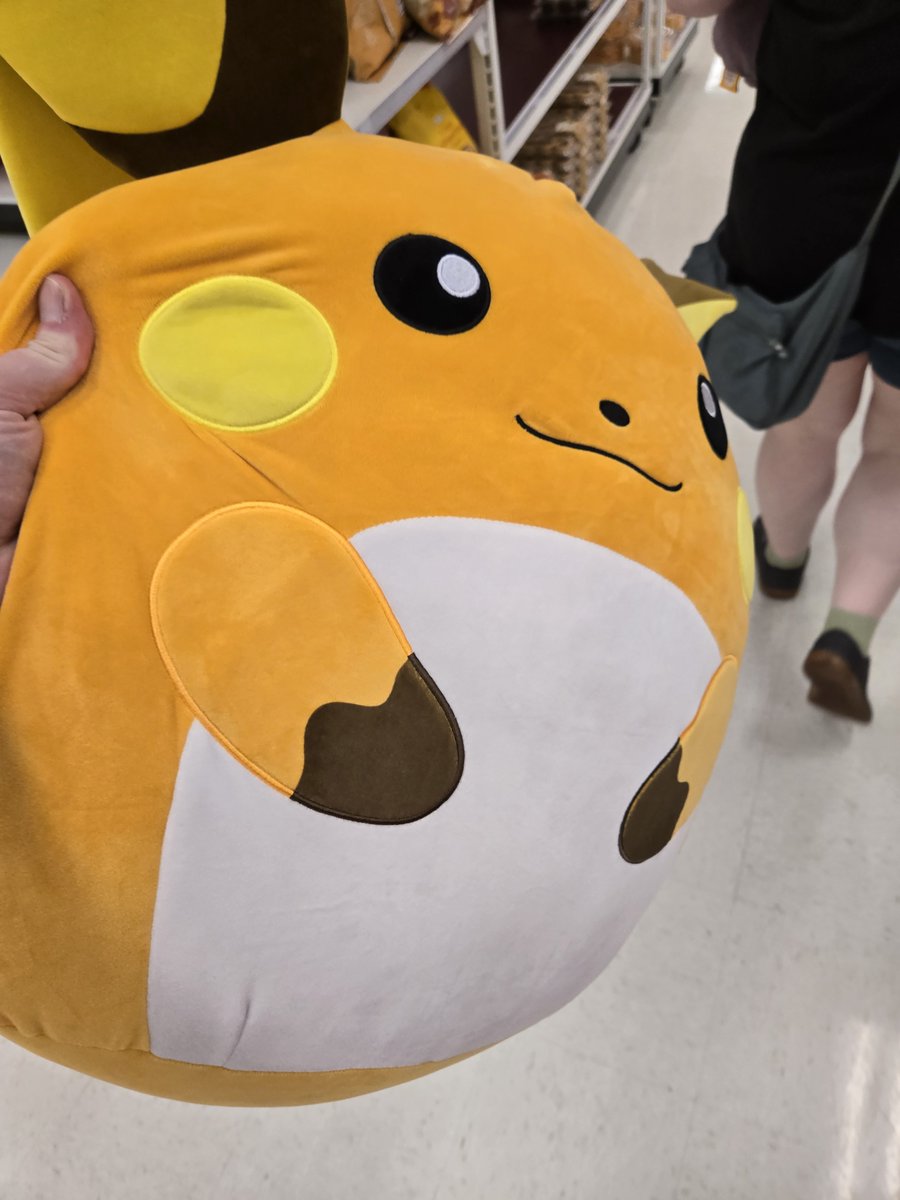 TweetsOfHannah's tweet photo. TARGET HAS GIANT RAICHU SQUISH https://t.co/IcyP26vu8h