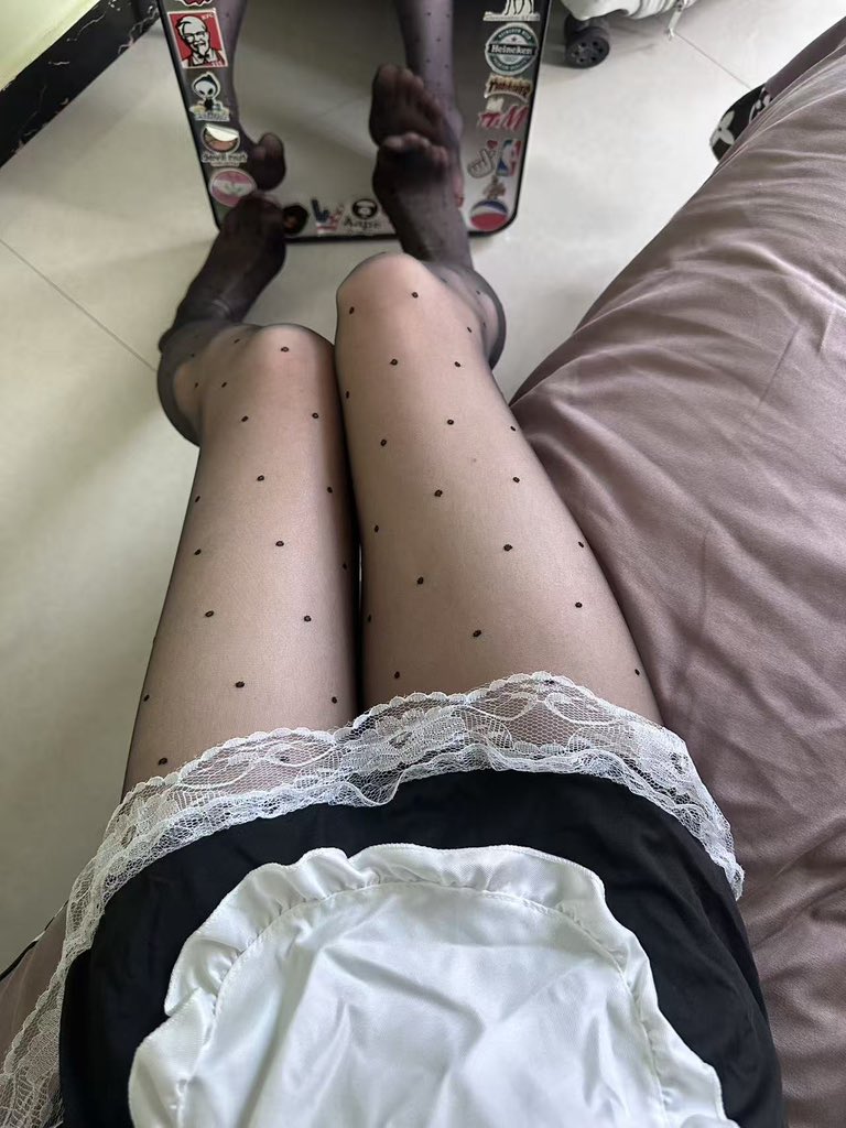 SaraRobinstteb's tweet photo. 不口嗨的哥哥到底在哪里？#反差 #女高 https://t.co/EZ7fh9ETzK