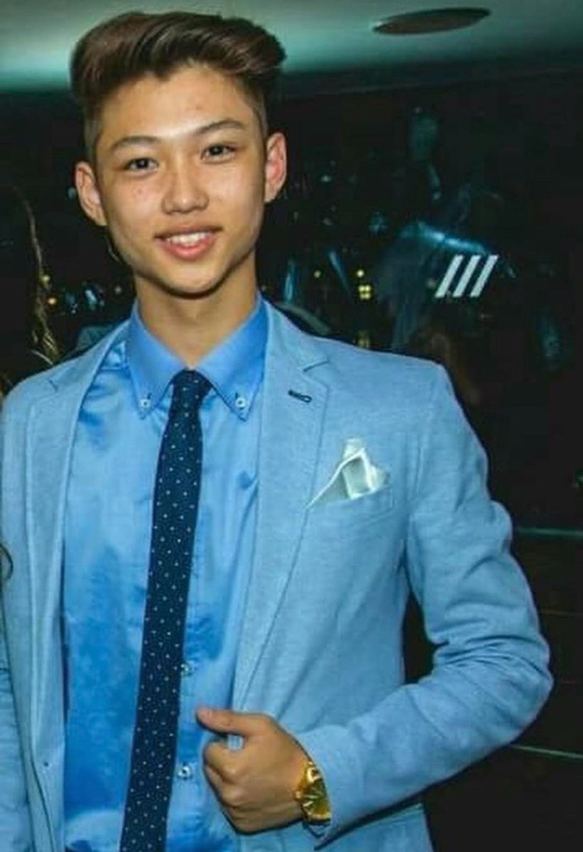mikrocosmosis's tweet photo. how the hell does one go from looking like this to that??😭 https://t.co/CDgJnJRMtg