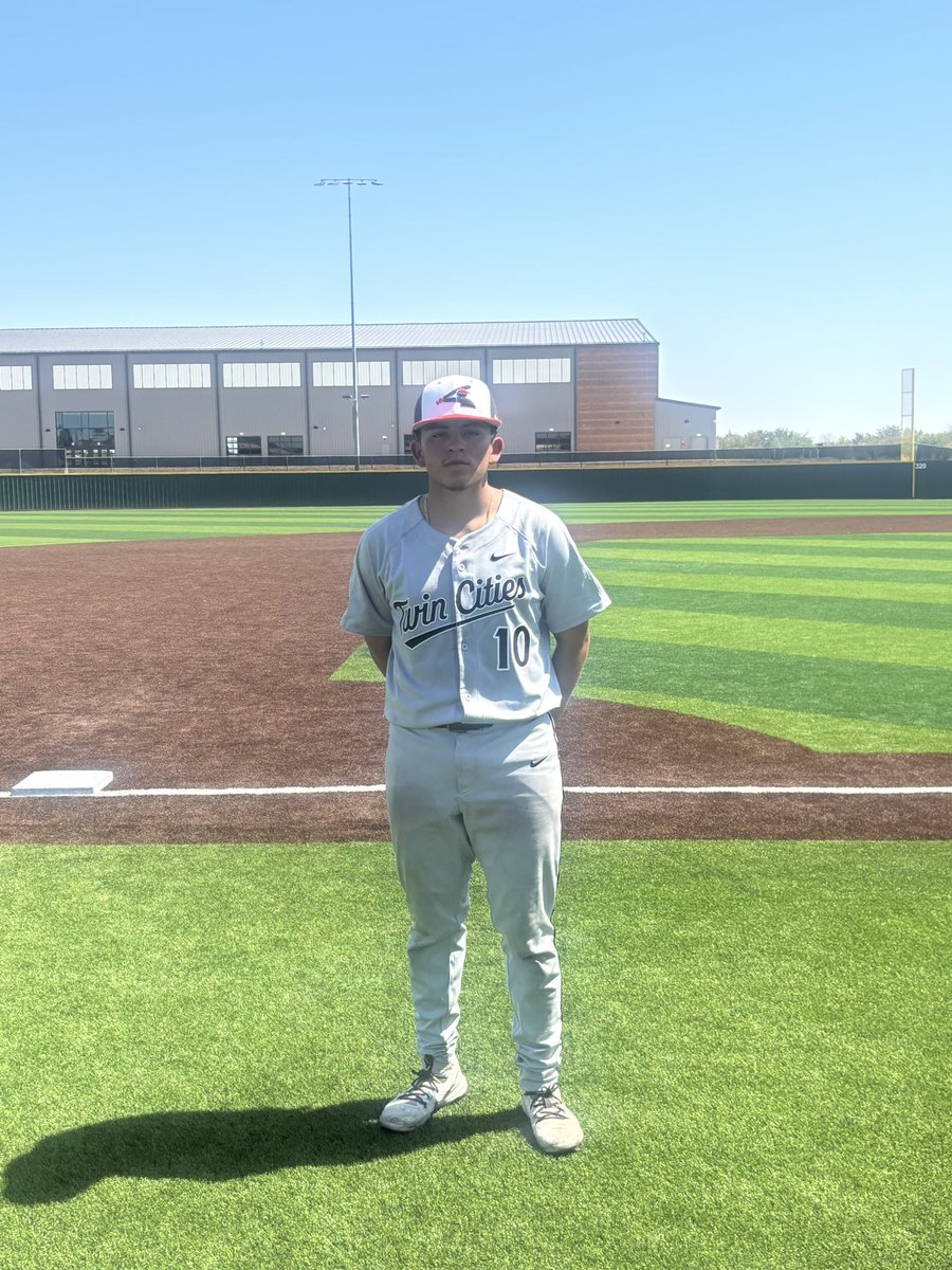 FiveToolTexas's tweet photo. F: @DFWTwins 18U Red 10, North Texas Prowlers 2
PoG: @cindoalan 2-3 / 4IP, 2K, 2H, 0ER https://t.co/O43BIqhwoc