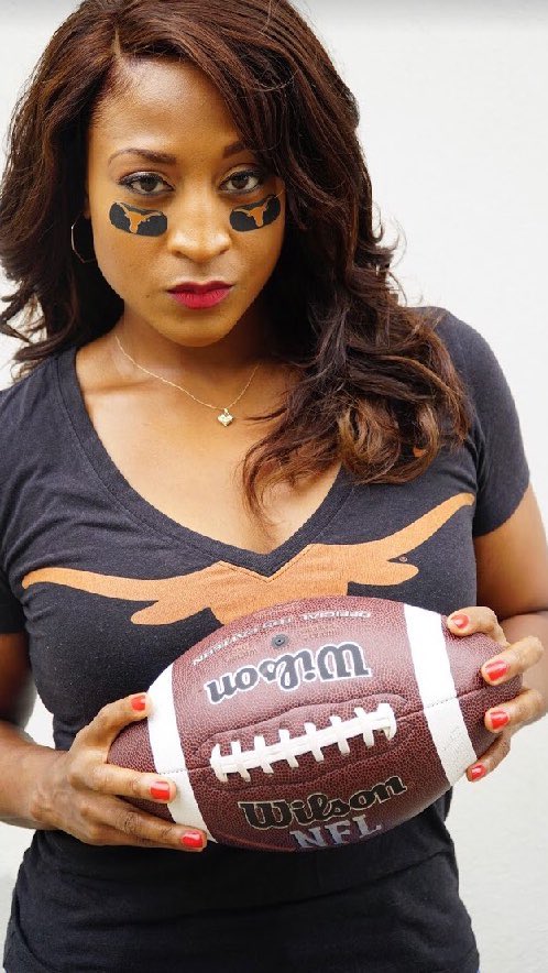 hookemhotties's tweet photo. .@chrystalstone_ is a #HookemHottie. #Hookem #Beatohiostate https://t.co/tW7RCllk97
