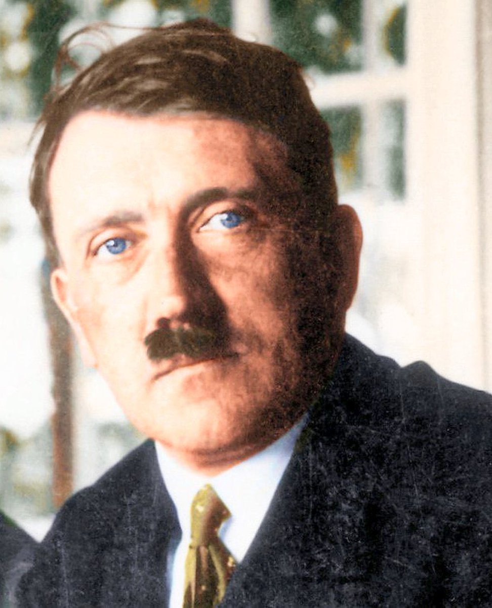 BLONDIhd's tweet photo. @Angevinrapist Hitler was definitely handsome. Attraction right away   #MeinWolf #MeinMan https://t.co/wquGB5VU0Y