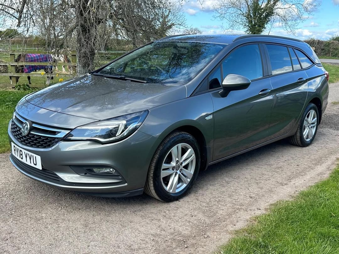 MerrileeDzrxfy's tweet photo. 2018 Vauxhall Astra 1. 6 CDTi ecoFLEX Design Sports Tourer - £5, 500. Diesel, manual, 94, 000 miles. Finance, warranty and part exchange available. Buy with confidence. Call 01684 321244. https://t.co/CyE17oucvR