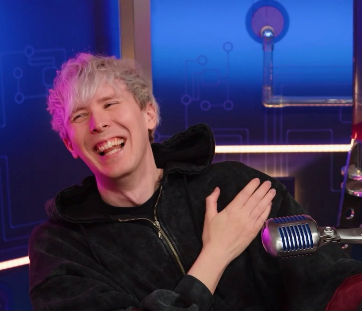 phanussie's tweet photo. no you don’t understand i love him so much please let him always be this happy https://t.co/uQIWpj733I