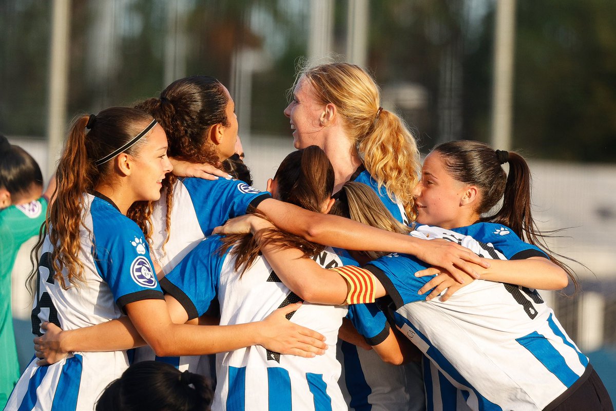 RCDE_La21's tweet photo. RESULTAT FINAL 

Femení B 2-0 Levante UD B
⚽️Yle
��️Saray

Quin començament del nostre Femení B, 6 de 6! A seguir, equip! 🚀
#RCDEFem #La21 https://t.co/Z9FuuHwfL3