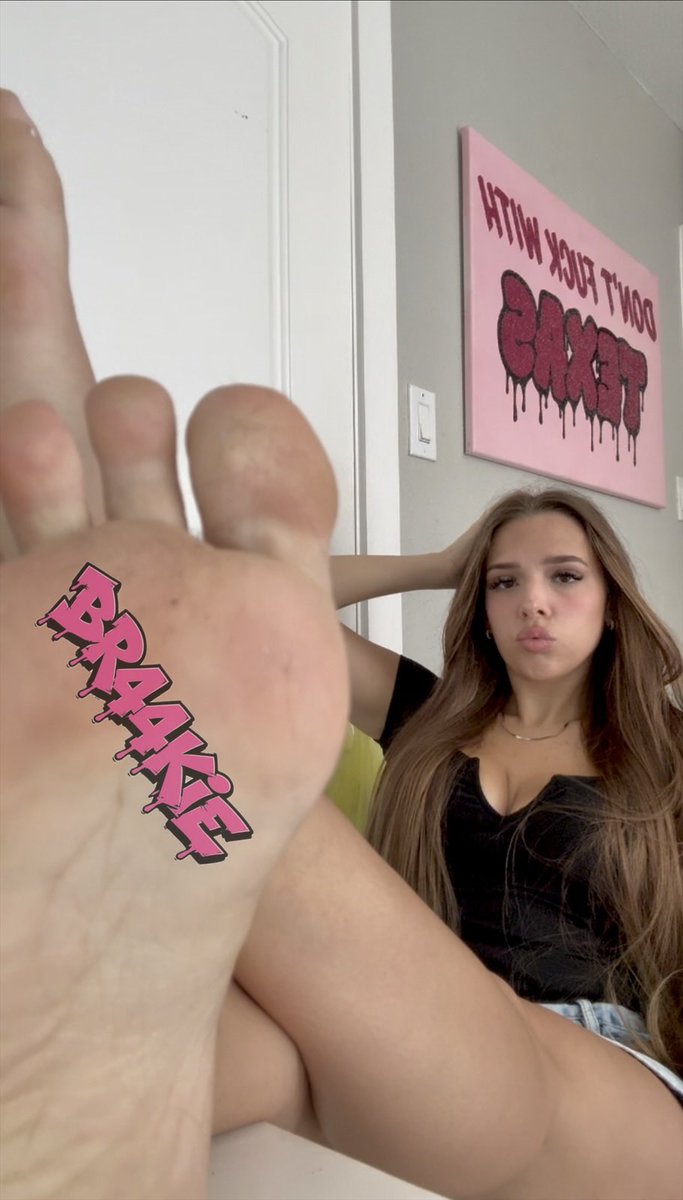 mywildesidee's tweet photo. It’s your favvvv 😏🫦 

#br44kie #worship #feet #feetfetısh #feetworshi̇p https://t.co/3hBeFTxBA0