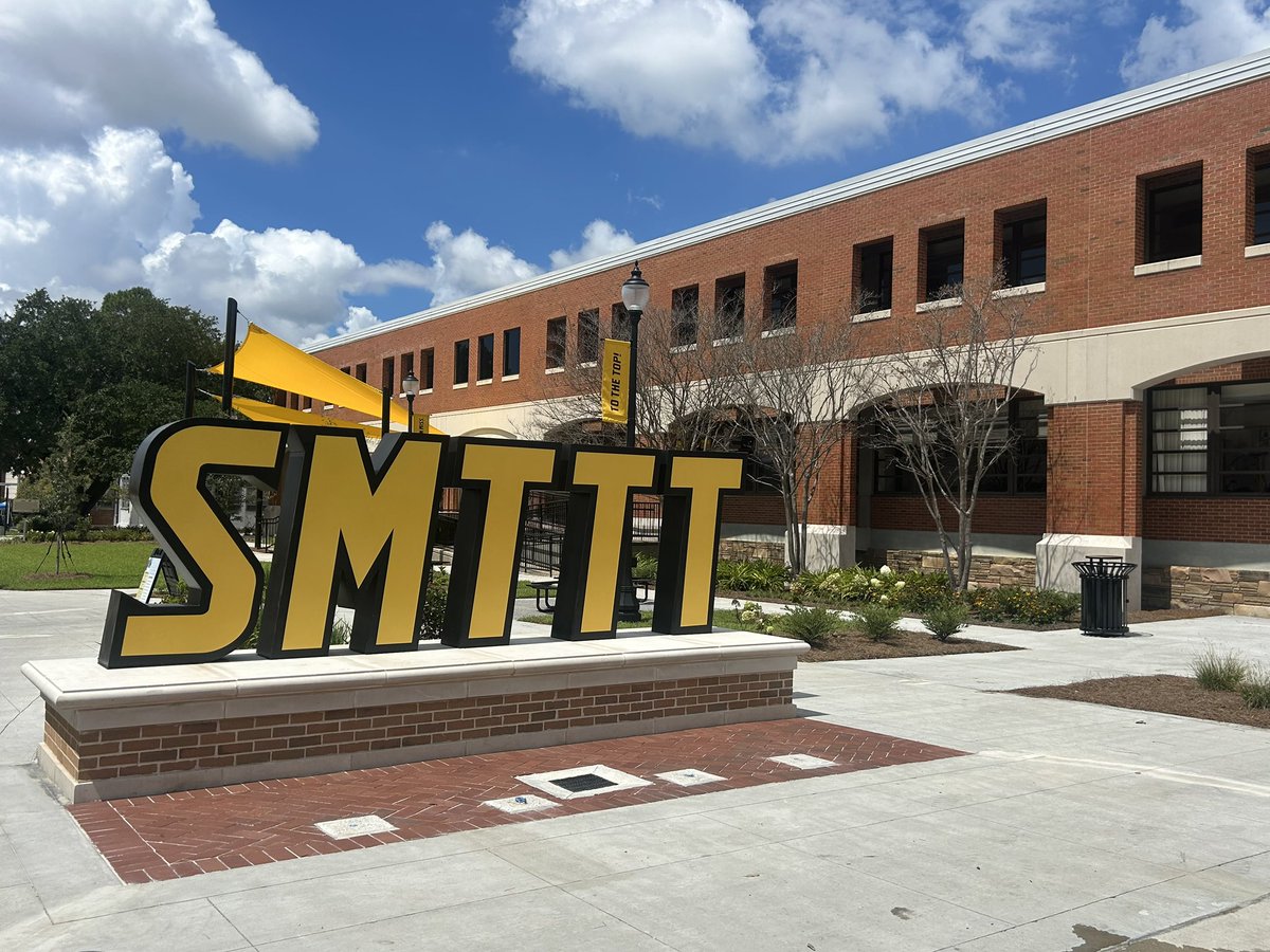 JakeRecruit's tweet photo. Thanks to Coach Stuart and Coach Gibson for showing me all @SouthernMissTF has to offer.
@Coachwoodard13 
@_CoachTorres 
@coachphillevans 
@CoachJBrittain https://t.co/g6JZcFy4rq