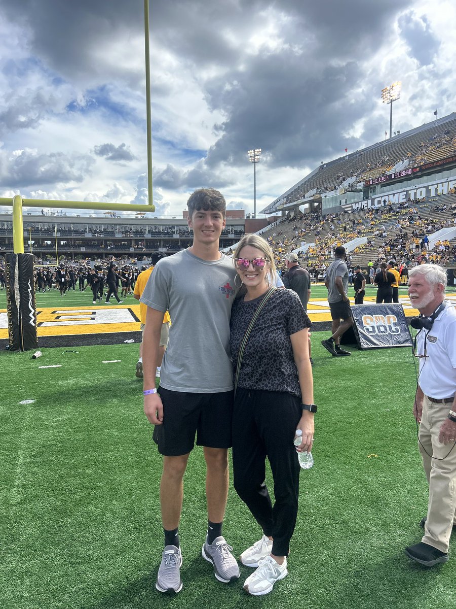 JakeRecruit's tweet photo. Thanks to Coach Stuart and Coach Gibson for showing me all @SouthernMissTF has to offer.
@Coachwoodard13 
@_CoachTorres 
@coachphillevans 
@CoachJBrittain https://t.co/g6JZcFy4rq