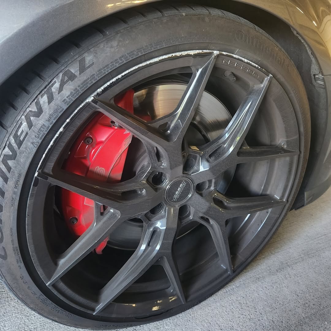 LeidaZausctwp's tweet photo. Curb rash happens, but it doesn’t have to ruin your day. From minor wheel repairs to full color changes, we’ve got you covered. Book your appointment today: 813. 568. 5243 https://t.co/XL6dMbeSw0