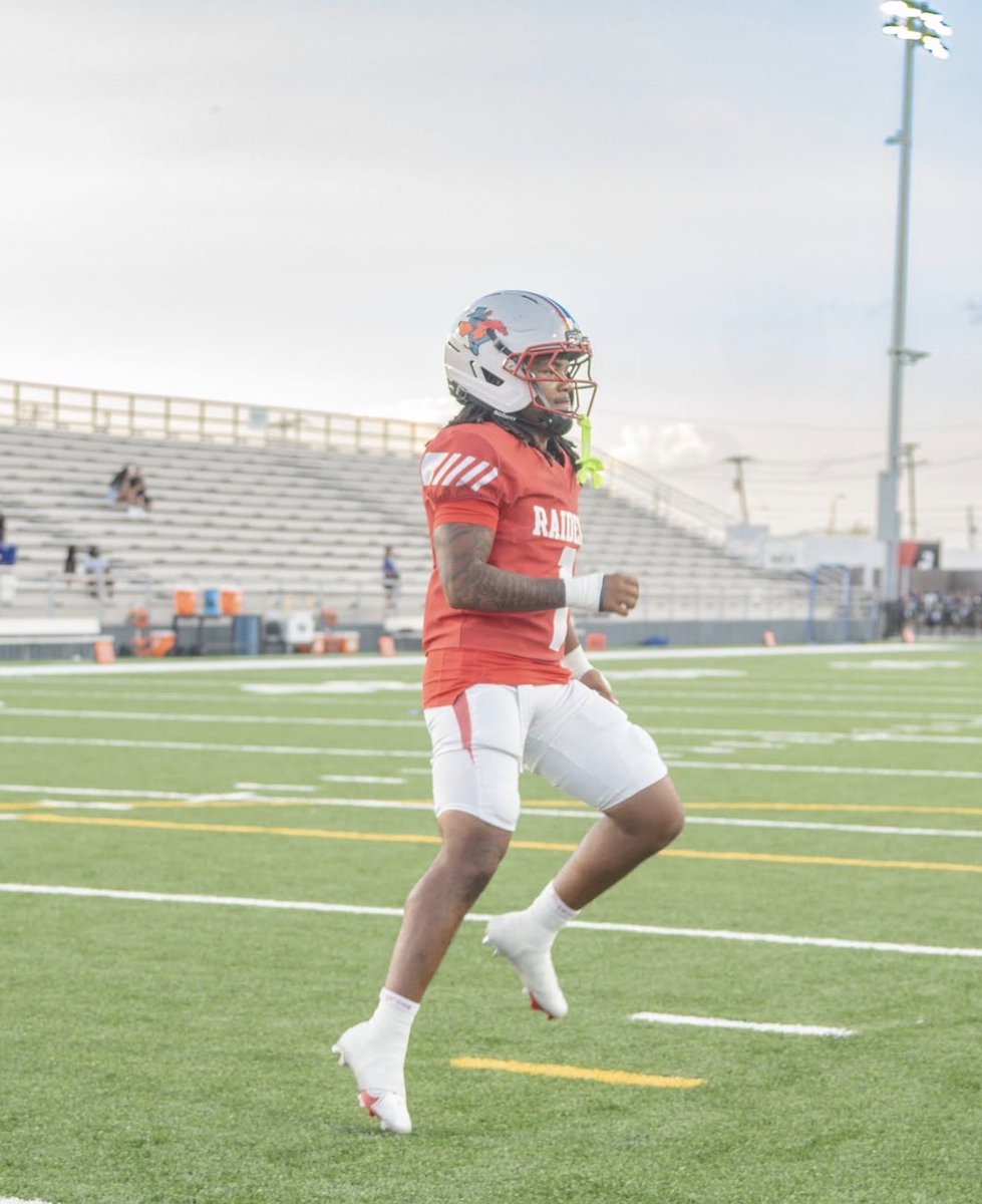 d1nard__'s tweet photo. Passing - 239 4tds
Rushing- 39 1 td
@jrg1911 @JH11___ @SKYLINEfb https://t.co/m97f8Uj9YG