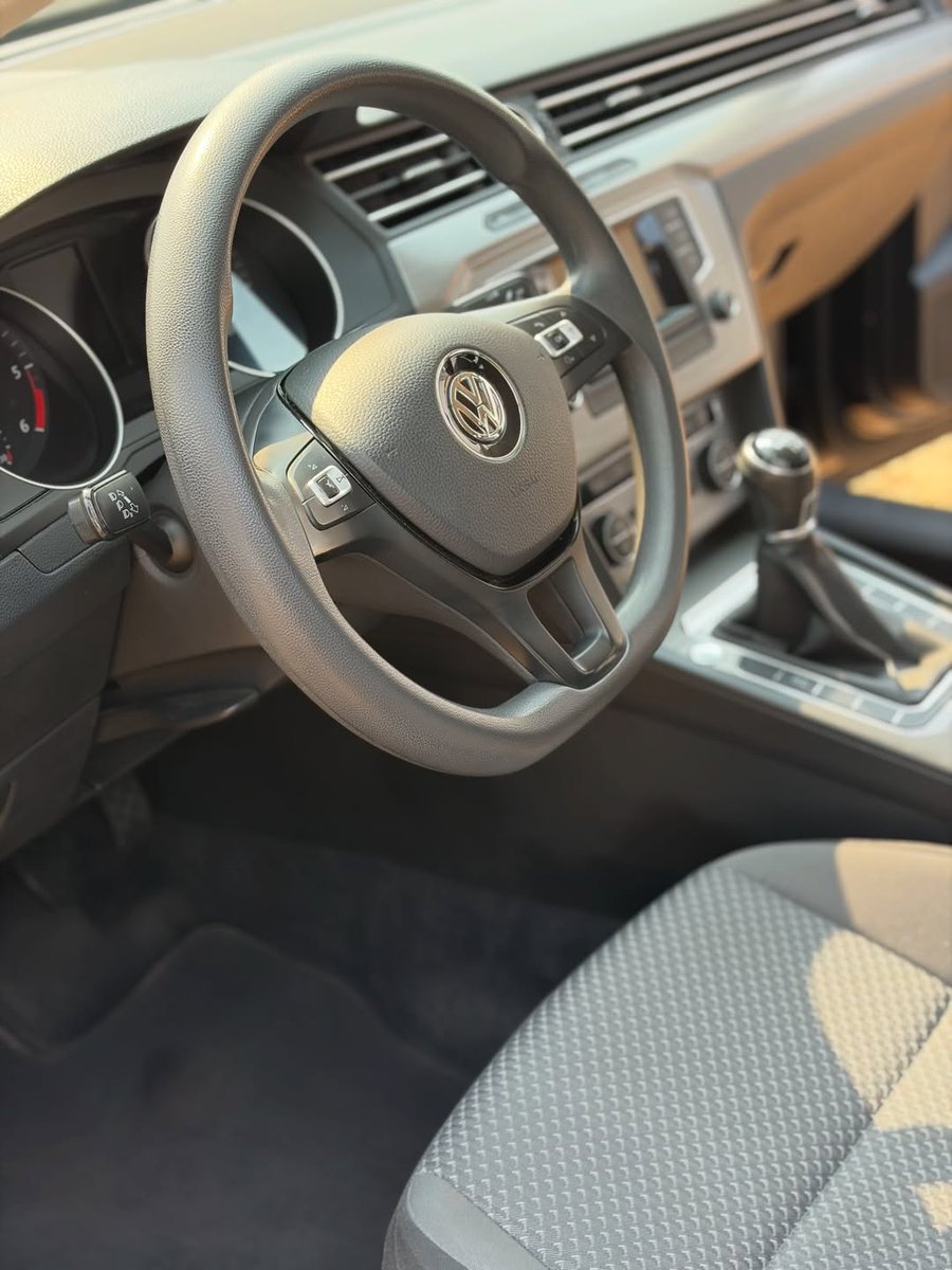 BlancheSims8o's tweet photo. Volkswagen Passat B8 detaljno osvježen i doveden do visokog sjaja. Odrađeno spoljašnje pranje, čišćenje guma, detaljno usisavanje te čišćenje plastika i svih površina. https://t.co/FsBKbX2Vh9