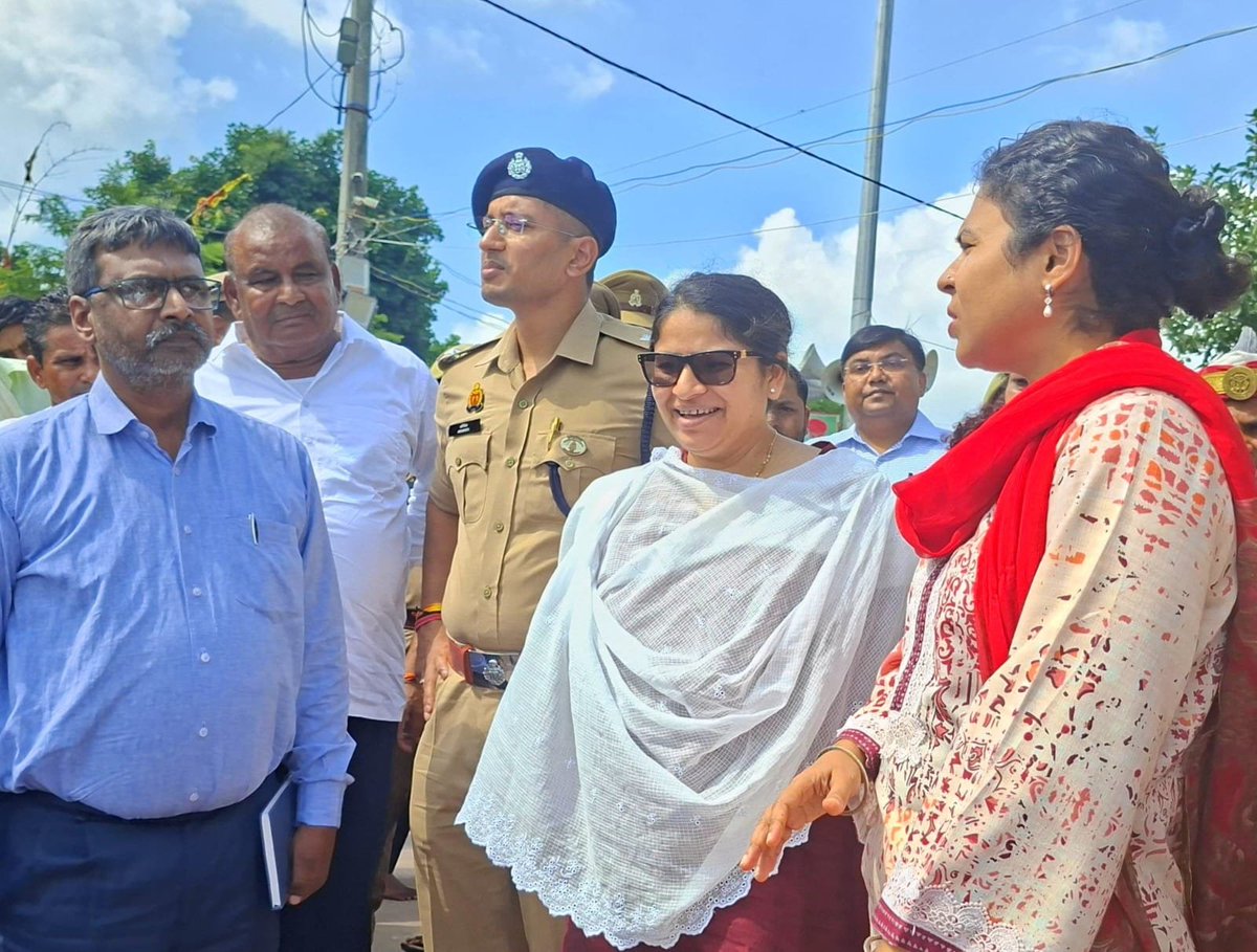 karnailganjpost's tweet photo. गोंडा में कल कांवड़ लेकर निकलेंगे लाखों शिव भक्त गोंडा प्रशासन की है पूरी तैयारी। @dmgonda2 @myogiadityanath @gondapolice https://t.co/Ts96rf5gU6