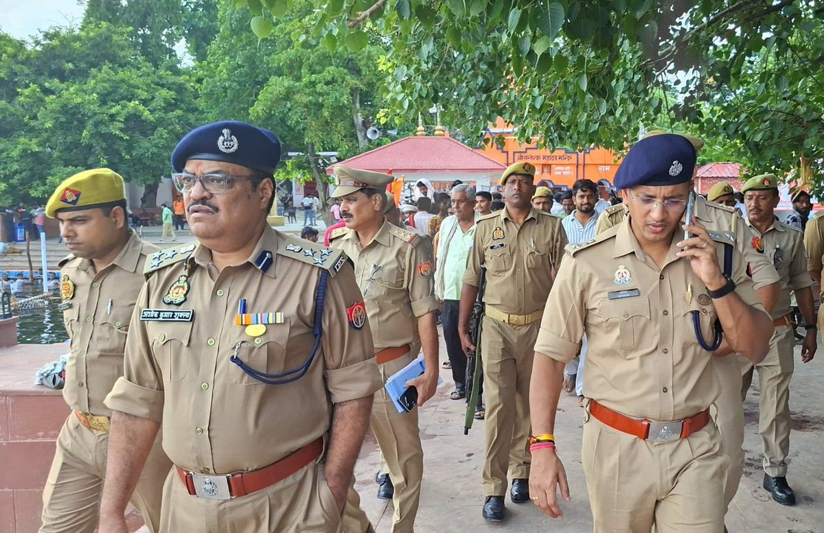 karnailganjpost's tweet photo. गोंडा में कल कांवड़ लेकर निकलेंगे लाखों शिव भक्त गोंडा प्रशासन की है पूरी तैयारी। @dmgonda2 @myogiadityanath @gondapolice https://t.co/Ts96rf5gU6
