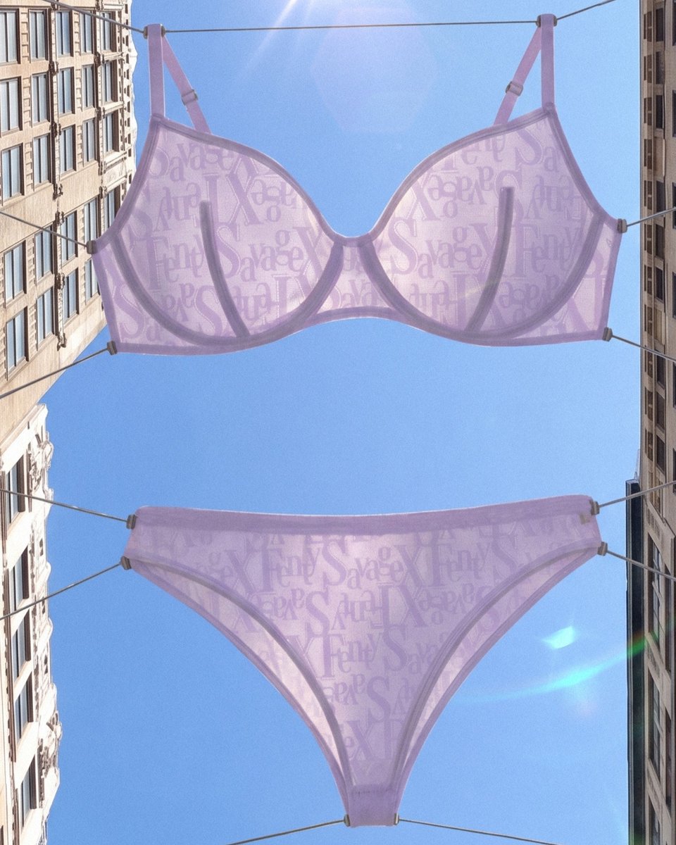 SavageXFenty's tweet photo. We’re taking over the streets of NYC 🗽 https://t.co/ncUgY5jy2R