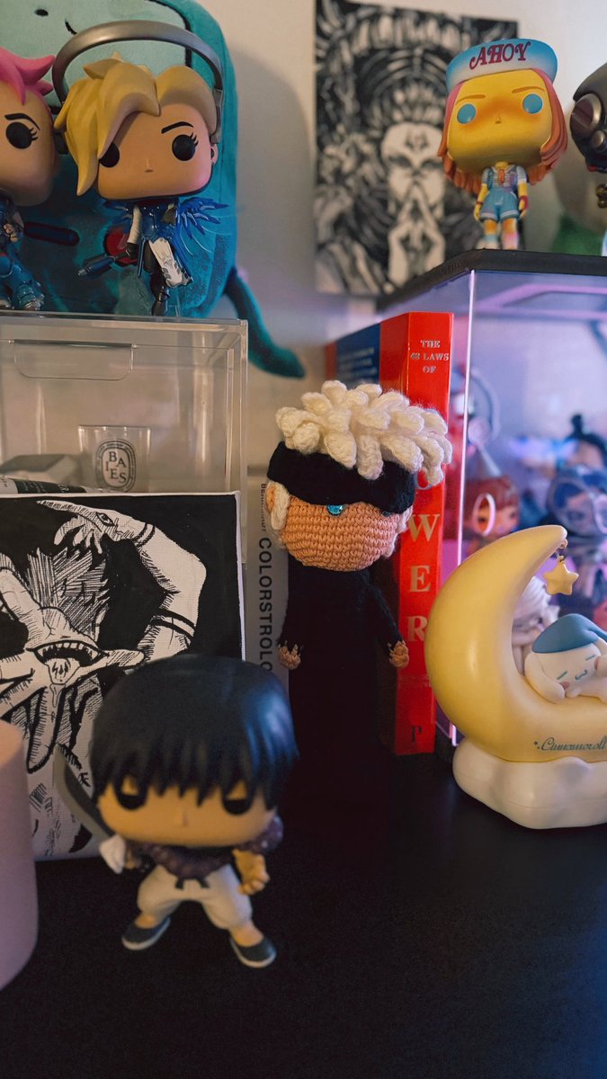 afrastfu's tweet photo. favorite picks from the many things i bagged this comic con 🛍️😮‍💨 https://t.co/S7BDkhLQ9d