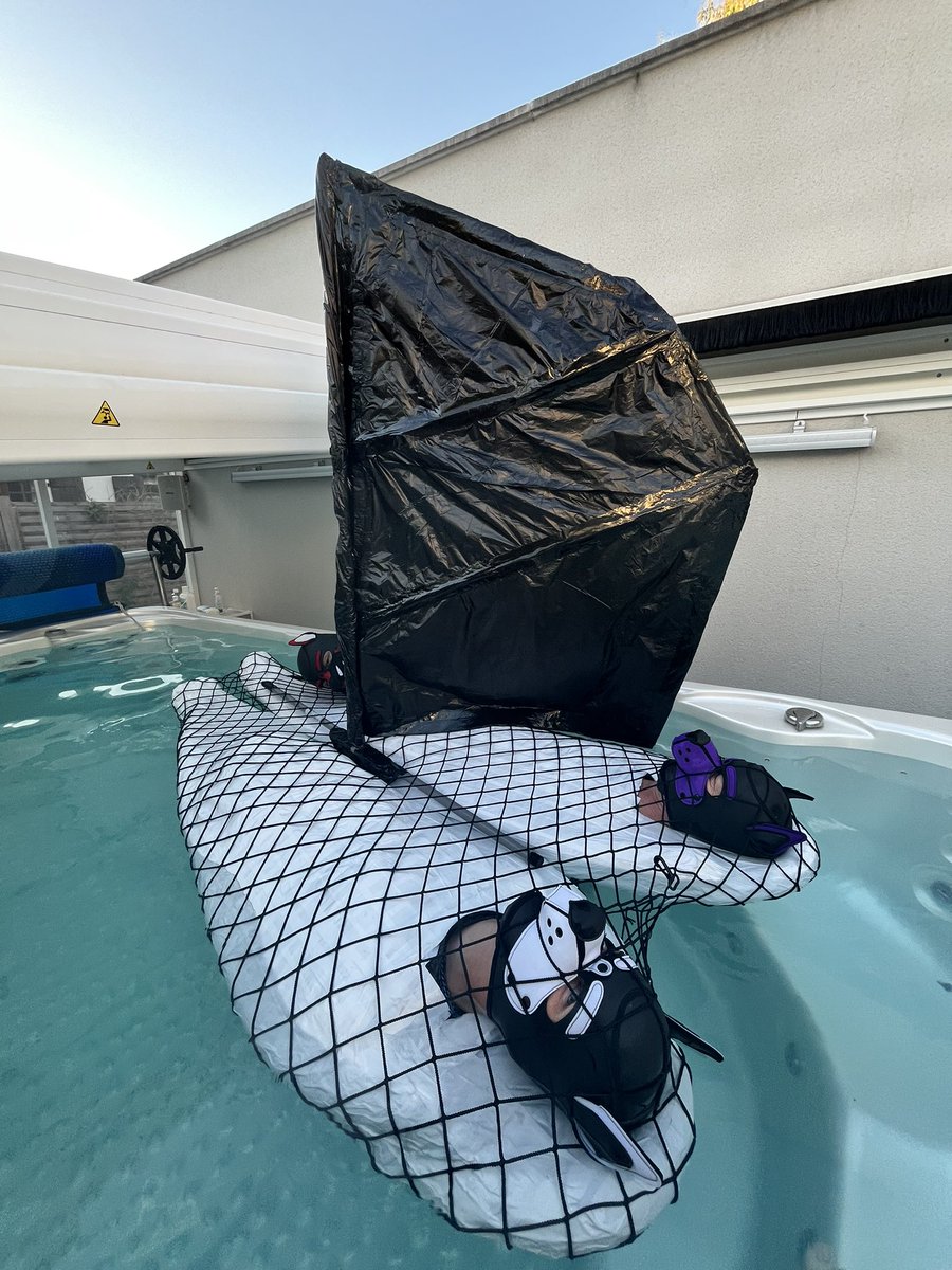 Frenchy_pup's tweet photo. Transformed @pupkalli and @fresco1583 pup into a double momified catamaran. Who wants to ride them ? 😝 with @hantz45 https://t.co/te9ZF9y7HN