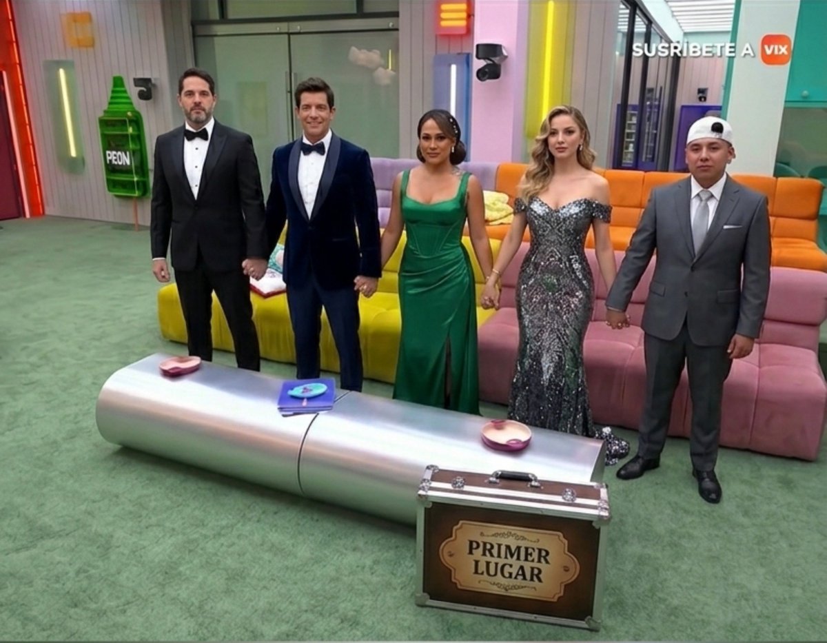 Agusromeh's tweet photo. 👌♥️

La final que nos merecemos todos 

Que bonito sería disfrutar está final 

#LaCasaDeLosFamososMx https://t.co/D9jBrODmDd