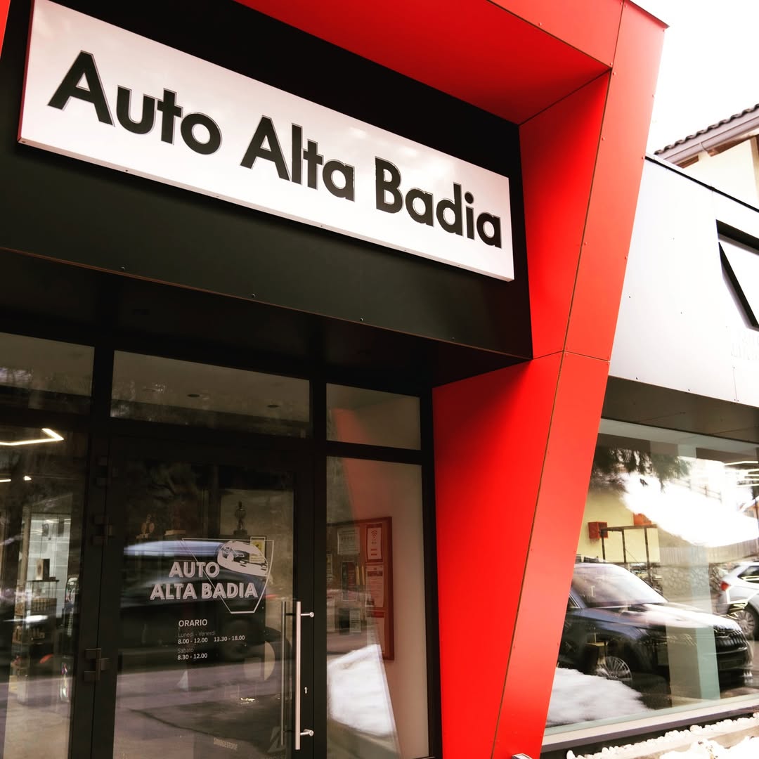 JinnyFioremul1's tweet photo. Da noi trovi passione, qualità e fiducia ogni giorno. Auto Alta Badia: mobilità, servizio e consulenza personalizzata. https://t.co/vDhFLbN8Us