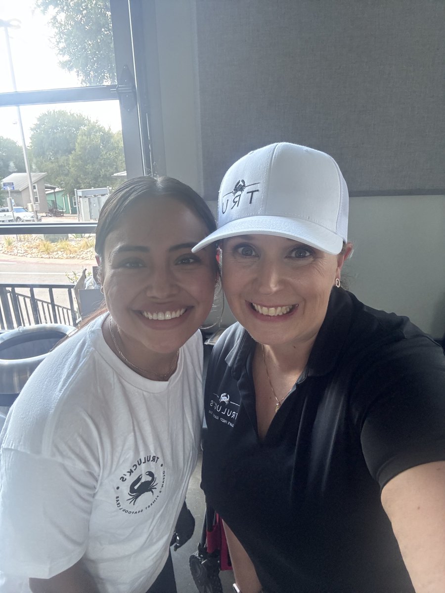 Trulucks's tweet photo. Giving back is always better together. 🤍 Our Austin team recently volunteered with @MobileLoaves, continuing our commitment to support its mission of creating a path out of homelessness. Learn more: https://t.co/Iju1WKyRYW https://t.co/YQyDZkAdoq