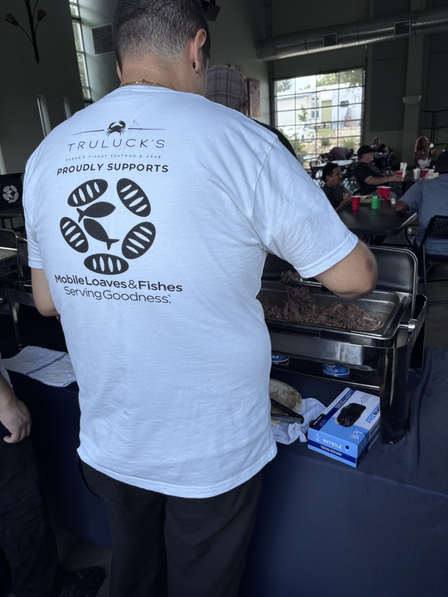 Trulucks's tweet photo. Giving back is always better together. 🤍 Our Austin team recently volunteered with @MobileLoaves, continuing our commitment to support its mission of creating a path out of homelessness. Learn more: https://t.co/Iju1WKyRYW https://t.co/YQyDZkAdoq