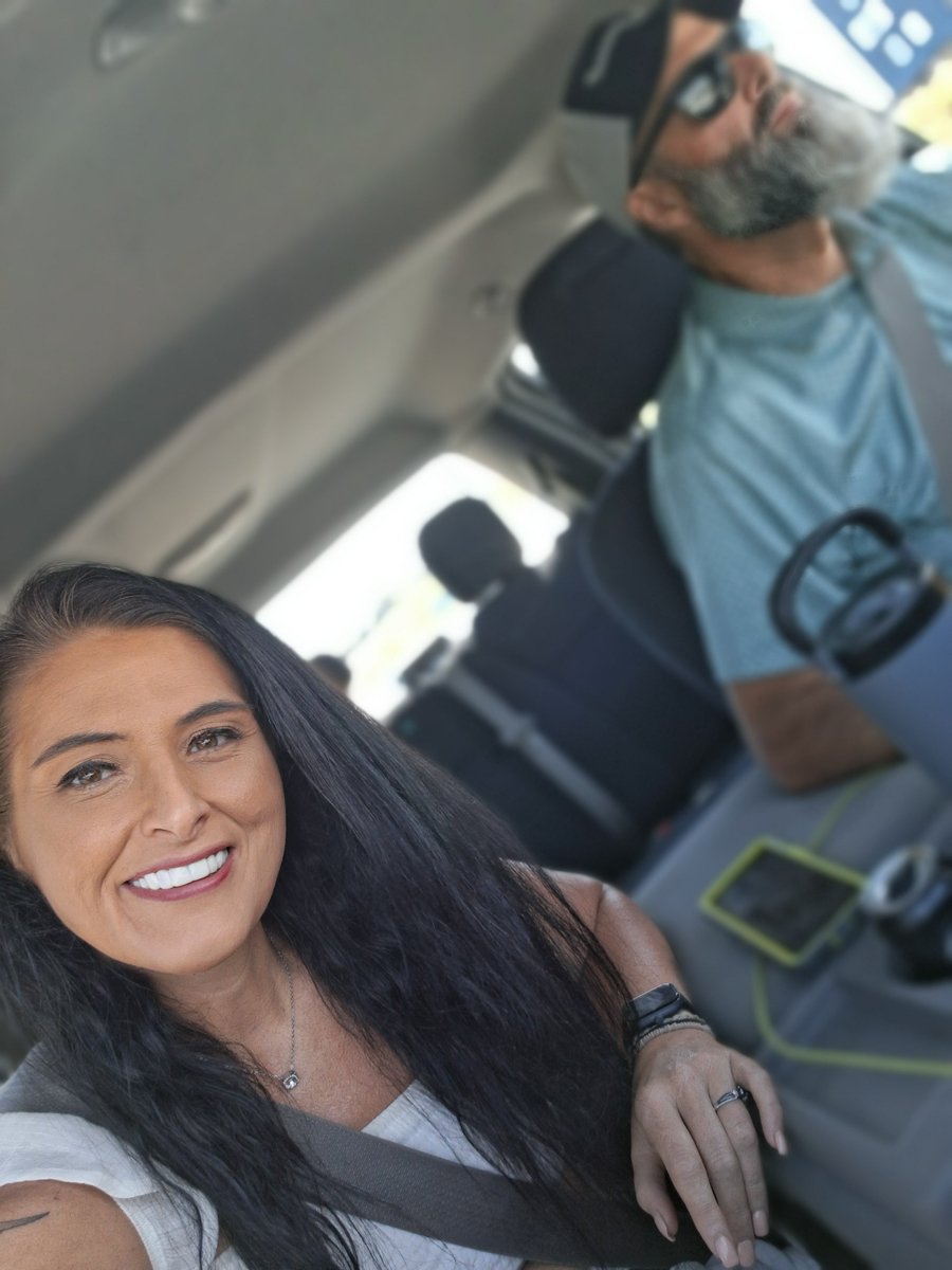 heather11282831's tweet photo. Heading to the winery meeting a new couple maybe have a little swinging fun.
#swingers #hotwife #stl #contentcreator #milf #upsidedownpineapple https://t.co/gI1RfklfOs