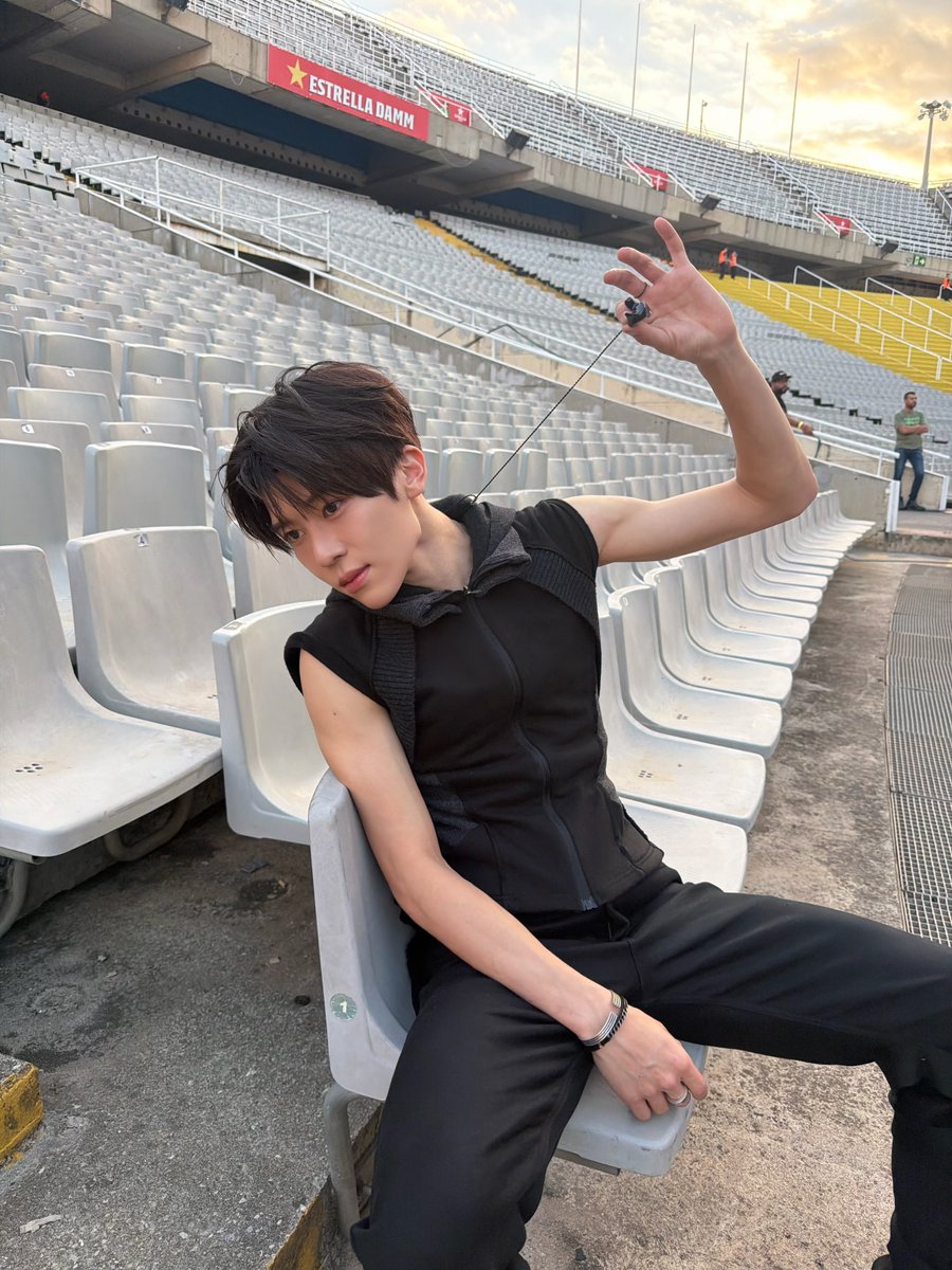 nctwishofficial's tweet photo. Gràcies Barcelona! #NCTWISH https://t.co/pkwbxc9tok
