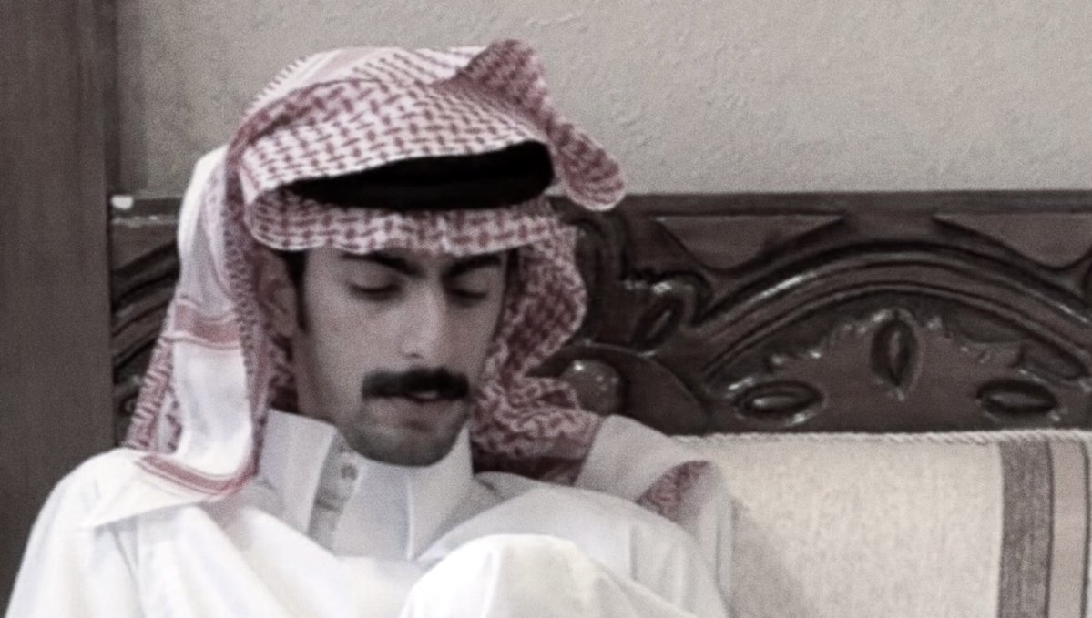 un_966's tweet photo. استرجع اللي قد مضى منك واعيد
الذكريات اللي , عليّه تعاقب

تعبت اراقب لك من بعيد لـ بعيد
راحت حياتي , كلبوها مراقب !!

- سعد بن لويبه https://t.co/yZFbytvwWK