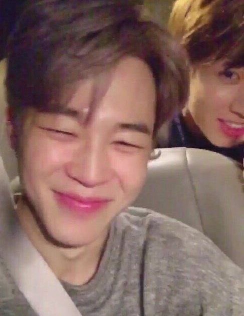 picsbykookmin's tweet photo. https://t.co/zU3r6Dq7pQ
