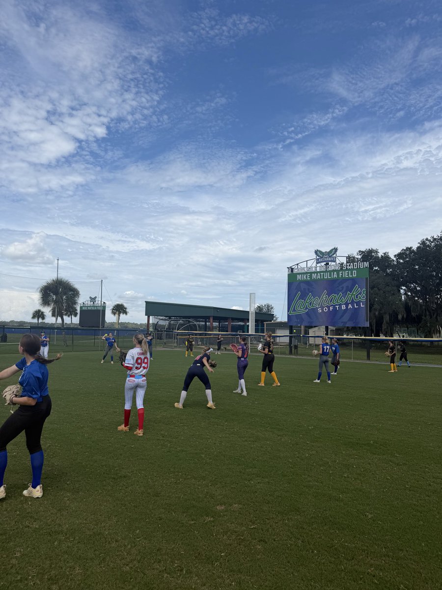 JustusPerry18's tweet photo. first @lakehawksb prospect camp in the books!!!! 🥎🤟🏽🌴🌊 https://t.co/1fbazPRFVb