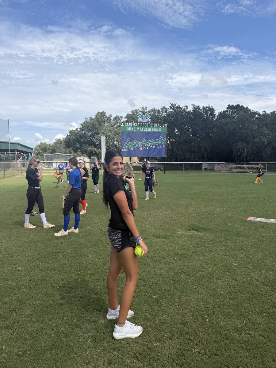 JustusPerry18's tweet photo. first @lakehawksb prospect camp in the books!!!! 🥎🤟🏽🌴🌊 https://t.co/1fbazPRFVb
