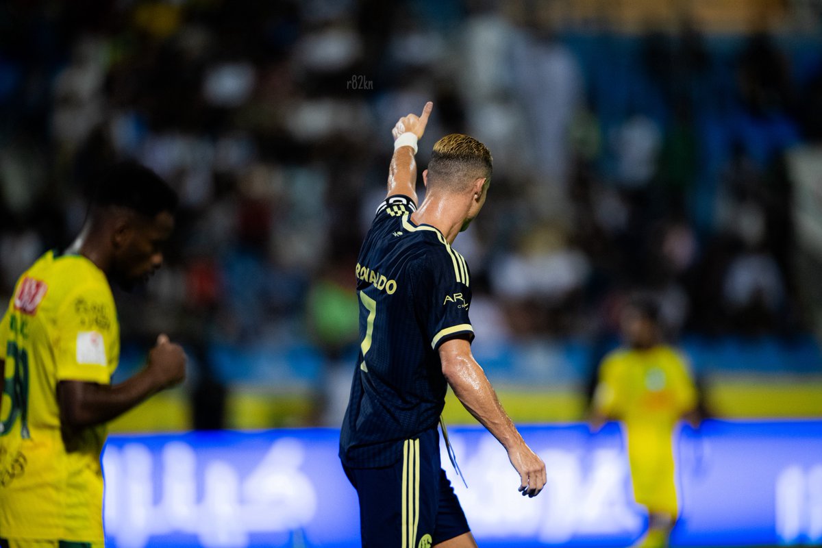 r82kn's tweet photo. 🫵🏻💛💙 https://t.co/EcW1MOWItU