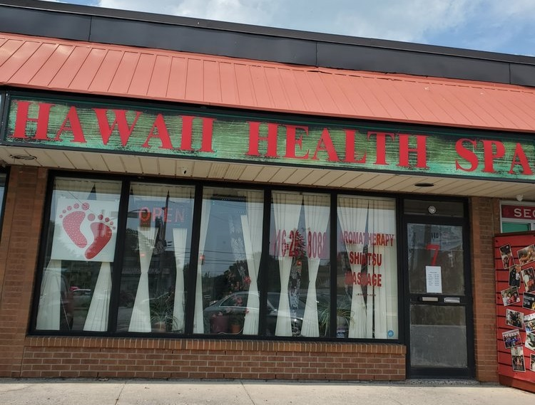 SpaStorefront's tweet photo. HAWAII HEALTH SPA featured one of the worst signs on the planet. Red-on-green does not work. Red on black is better.
3110 Kingston Road 
Unit 7 
Scarborough 
M1M 1P2 
(416) 261-8088 https://t.co/vii07Awxn2